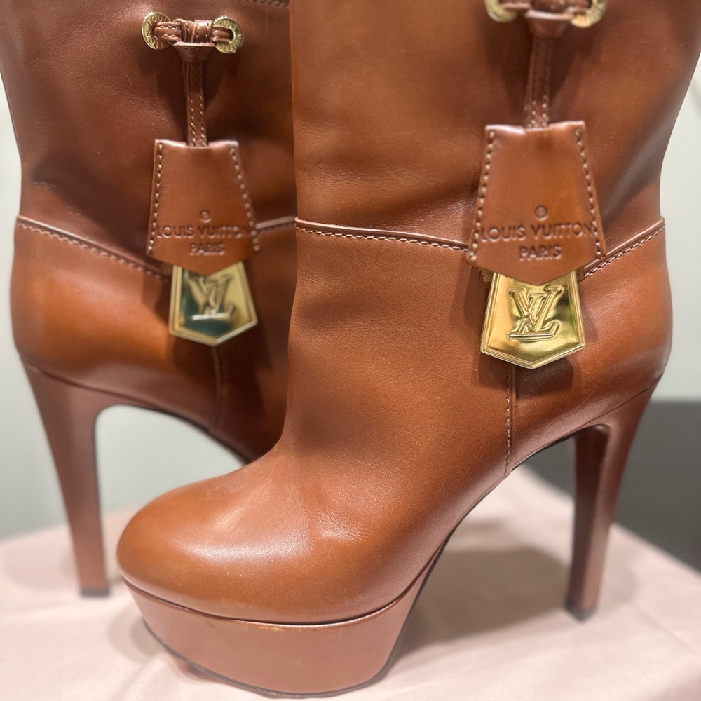 Louis Vuitton Brown Leather Platform Ankle Length Boots Size 37 - Picture 3 of 11